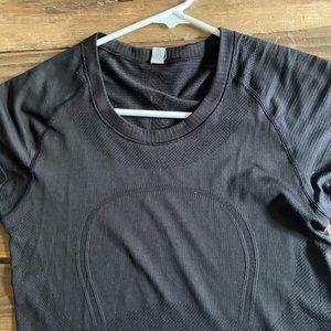 LULULEMON BLACK SWIFTLY TECH SIZE 6